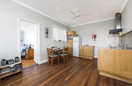 Lancelin Casa | South Side - Feel the breeze