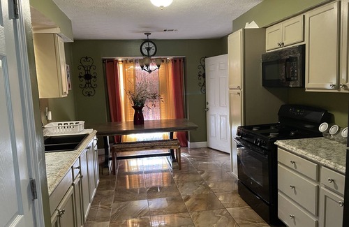 Fairburn Casa | South side Getaway