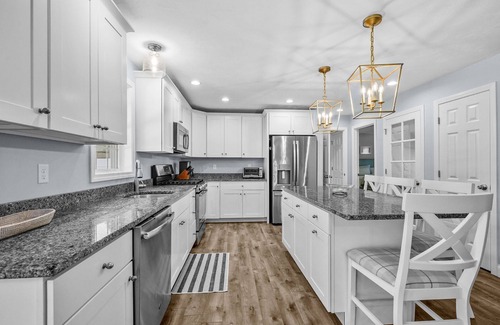 Harwich Port Casa | South Street Retreat – Spacious Cape Cod Home Near Harwich Port Shops & Beaches