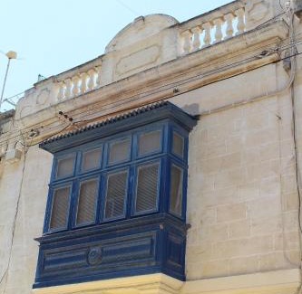 Zabbar Casa | South Village Townhouse