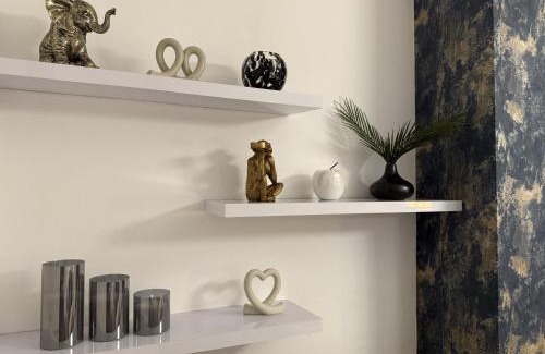 Southend-on-Sea Apartamento | Southend Apartment With Parking, Private Garden and Beach Side Location