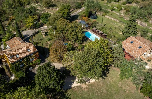 Sanilhac Casa | Casa para grupos con piscina en Sur de Francia ( Ardèche)