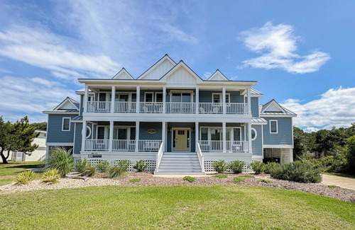 Southern Shores Casa | Southern Belle 🏖️Gorgeous oceanside 7 BR home w/Private Pool & Elevator🏖️