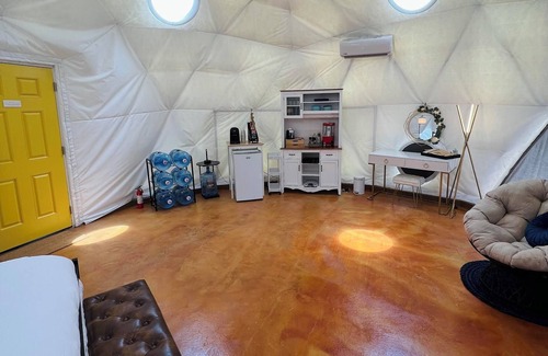 Terlingua Alquiler De RV | Southern Boho inspired Geodesic Dome nestled up next to Big Bend National Park.