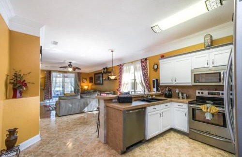 Highlands Reserve Villa | Southern Charm 4 Bed & 2 bath Private Pool Home villa