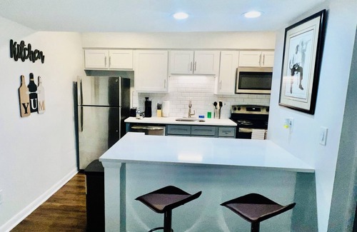 Huntsville Apartamento | Southern Charm & Hospitality in the Heart of the Rocket City!