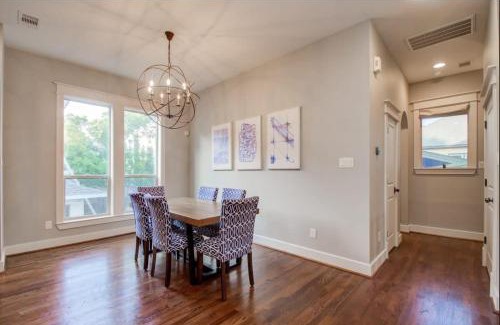 Hyde Park Casa | Southern Charm Meets Easy Convenience 5 mins to DT