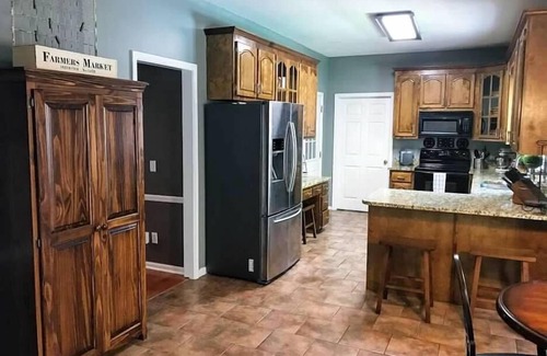 Taylorville Casa | Southern Charmer - Book for Football Season!