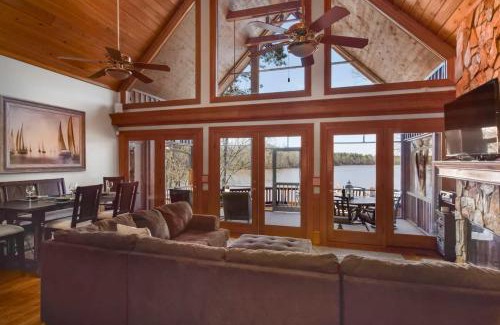 Chapin Casa | Southern Comfort Cabin
