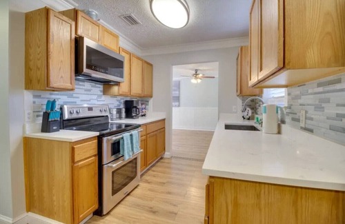Whitemarsh Island Casa | Southern Comfort Bar