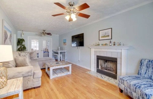 Whitemarsh Island Casa | Southern Comfort Bar