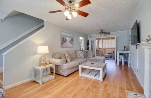 Whitemarsh Island Casa | Southern Comfort Bar