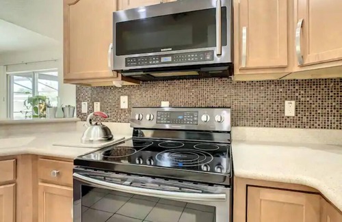 Poinciana Casa | Southern Comfort