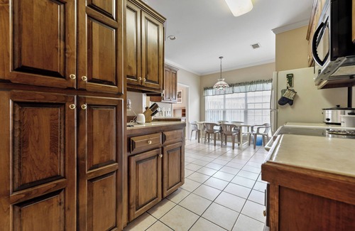 Gulf Hills Casa | Southern Comfort - fenced-in backyard near downtown Ocean Springs & beaches!