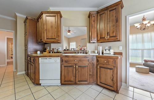Gulf Hills Casa | Southern Comfort - fenced-in backyard near downtown Ocean Springs & beaches!