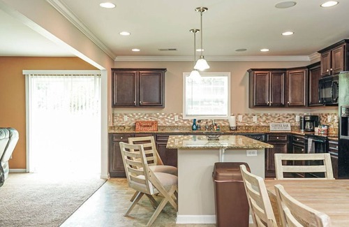 South Congaree Casa | Southern Comfort Oasis 5 Bed 20 min to USC