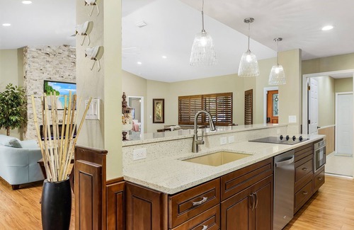 Fort Myers Casa | Southern Exposure with a Heated Pool/Spa, Standup Arcade on a Gulf Access Canal