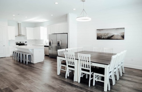 Avalon Beach Estates Casa | SOUTHERN GRACE - GOLF CART INCLUDED-GAME ROOM- BRAND NEW - PRIVATE POOL & SPA