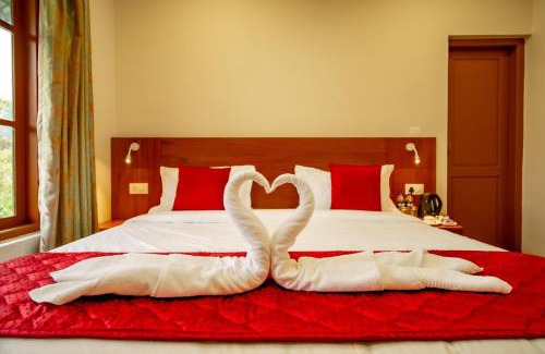 Periyur Hotel | Southern Panorama Campnoel Munnar