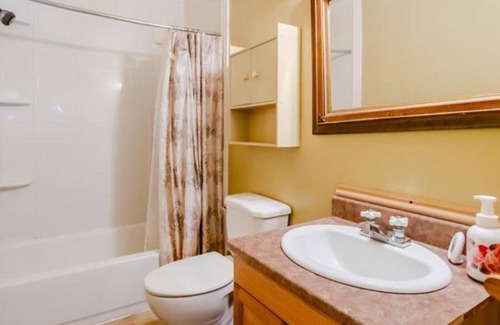 Mount Carmel-Mitchells Brook-St. Catherines Casa | Southern shore retreat. Pet-Friendly!