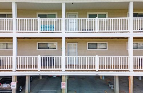 Long Beach Casa | Southern Shores Oak Island Oceanfront with Pool Villa