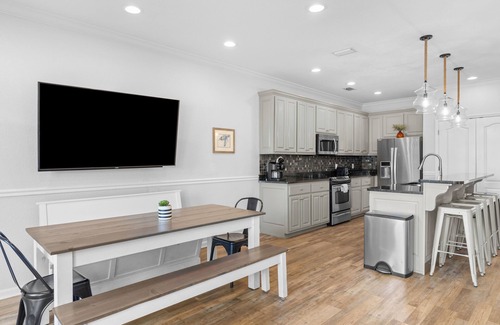 Sunnyside Condominio | Southfields Retreat | 4BR Getaway Near Laguna Beach, Carillon & Pier Park
