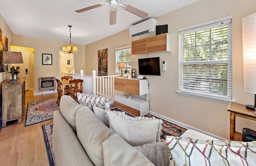 Bat Cave Cabina | Southfork Cottage - Carolina Properties Vacation