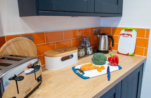Dorchester Casa | Southgate Coach House - attractively furnished cottage for two.
