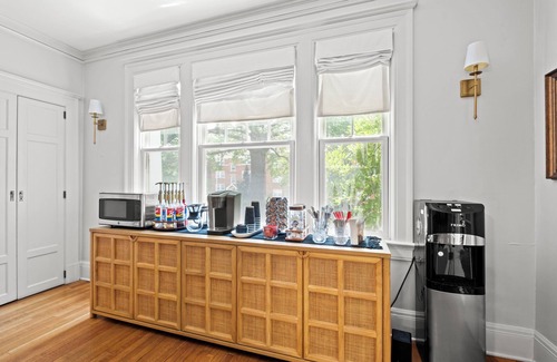 Southmoreland Casa | Southmoreland Mansion and Guest House on the Plaza | Sleeps 28!