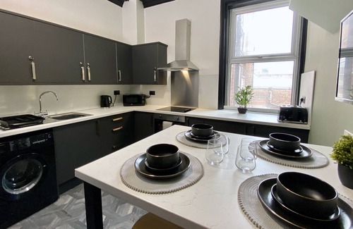 Southport Casa | Southport Central En-Suite Rooms