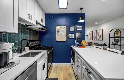 South Lamar Condominio | Southridge Bunkhouse: Modern Comforts in Prime Location