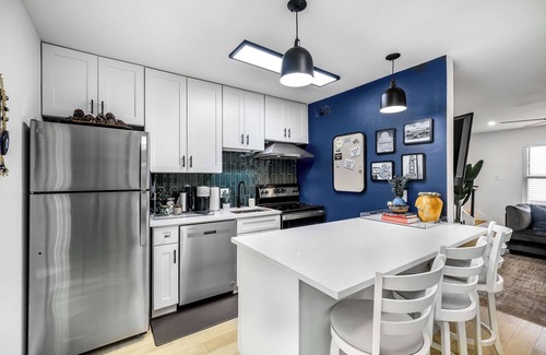 South Lamar Condominio | Southridge Bunkhouse: Modern Comforts in Prime Location