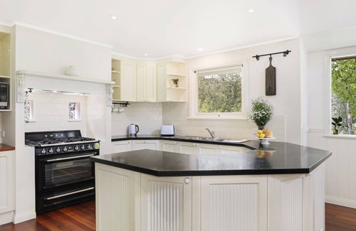 Moss Vale Casa | Southrose Cottage — Stay5 Pay 4
