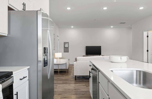 Chattanooga Apartamento | Southside Chattanooga - Chic 2BR at The Poplin