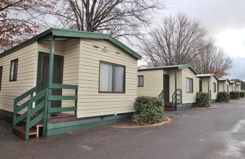 Symonston Otro | Southside Village