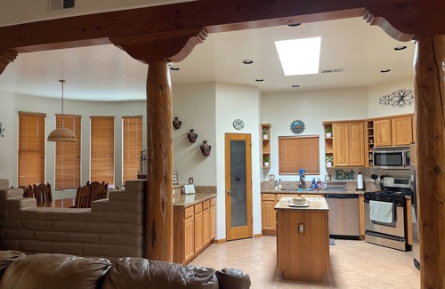 Rio Rancho Casa | Southwest Cozy 3-bedroom house in charming Rio Rancho with AC, WiFi