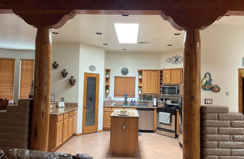 Rio Rancho Casa | Southwest Cozy 3-bedroom house in charming Rio Rancho with AC, WiFi