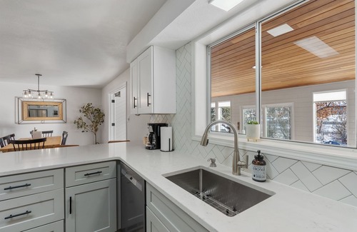 Loveland Casa | Southwest Loveland Bungalow