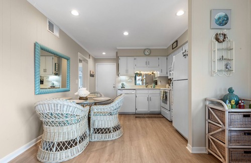 Morehead City Condominio | Southwinds J12 in Atlantic Beach, NC
