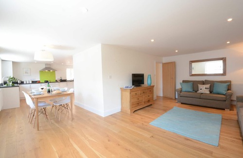 Southwold Cabaña | Southwold Arms Apartment