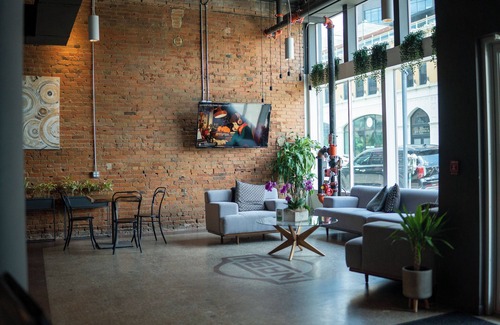 Downtown Dallas Hotel | SOVA Micro-Room & Social Hotel