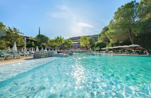 Rouret Hotel | Sowell Family le Vallon