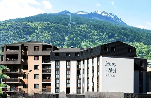 Briancon Apartamento | SOWELL HOTELS Le Parc & SPA**** - Junior Suite