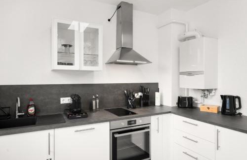 Fasanenhof Apartamento | SoWi Home - Gartenblick & Parkplatz, Küche