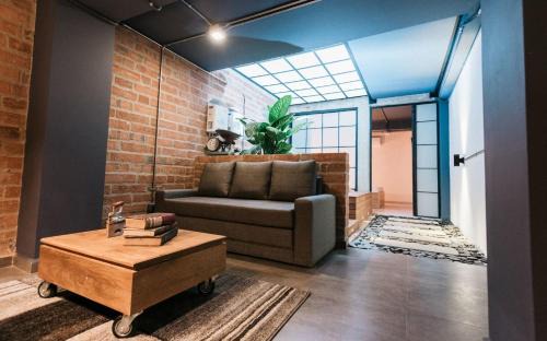 El Poblado Hotel | Soy Local Provenza