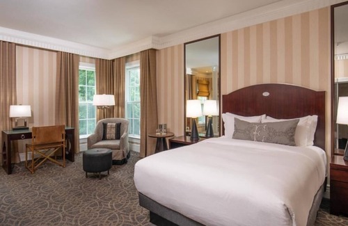 Manchester Hotel | Spa & Golf Retreat at Manchester with Art & Nature Nearby