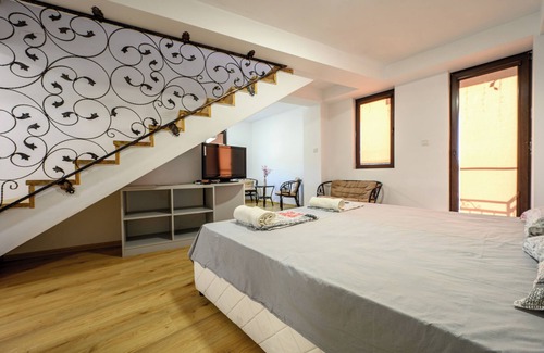Muglizh Casa | spa guest house valentina