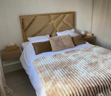 Morieres-les-Avignon Apartamento | SPA jardin privé T3 indépendant dans Villa