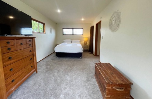 Oneroa Casa | Oneroa Spa Retreat - Waiheke Island
