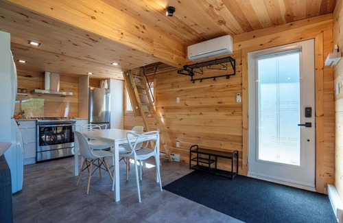 Saint-Alphonse-Rodriguez Chalet De Esquí | Spa, Private Lake & EV - Chalet Hello